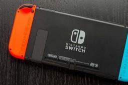 今年秋季推出的小型Nintendo Switch