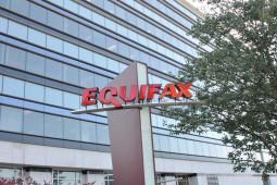 在Equifax违规之后美国监管机构表示代理机构并没有正确地验证身份