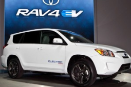 丰田RAV4 EV量产车型准备在2012年5月7日上市