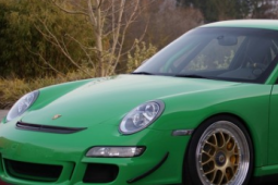 保时捷997 GT3 RS减轻了重量并增加了动力