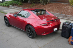 2020马自达MX5 Miata RF的后备箱容量测试