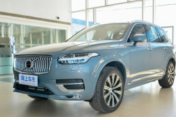 沃尔沃xc90:沃尔沃XC90将换代，起售价有望低于45万元