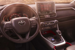 2020年丰田RAV4终于配备了AndroidAuto