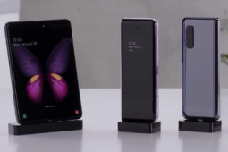 在这个动手视频中三星 Galaxy Fold 看起来很棒